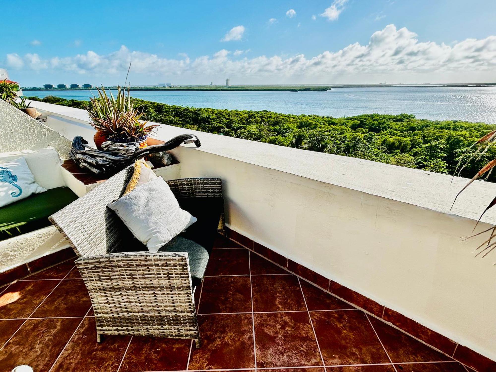 Solymar On The Cancun